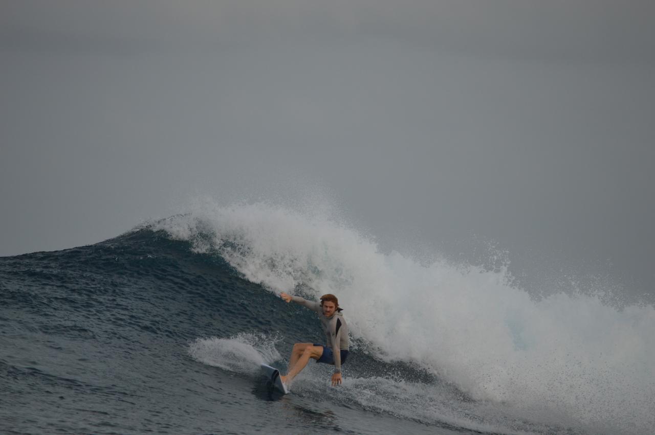 Surf Trip Maldives Hotel Thulusdhoo Exterior photo