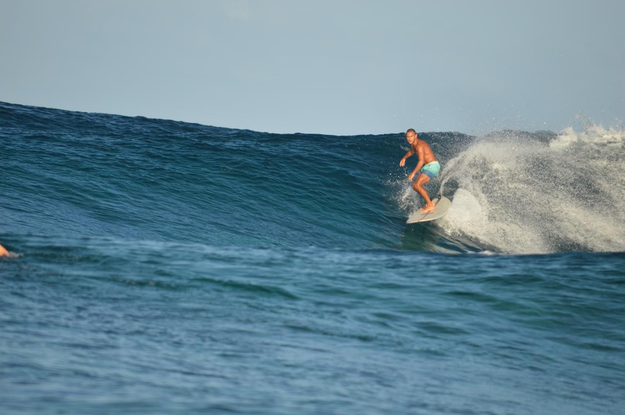 Surf Trip Maldives Hotel Thulusdhoo Exterior photo