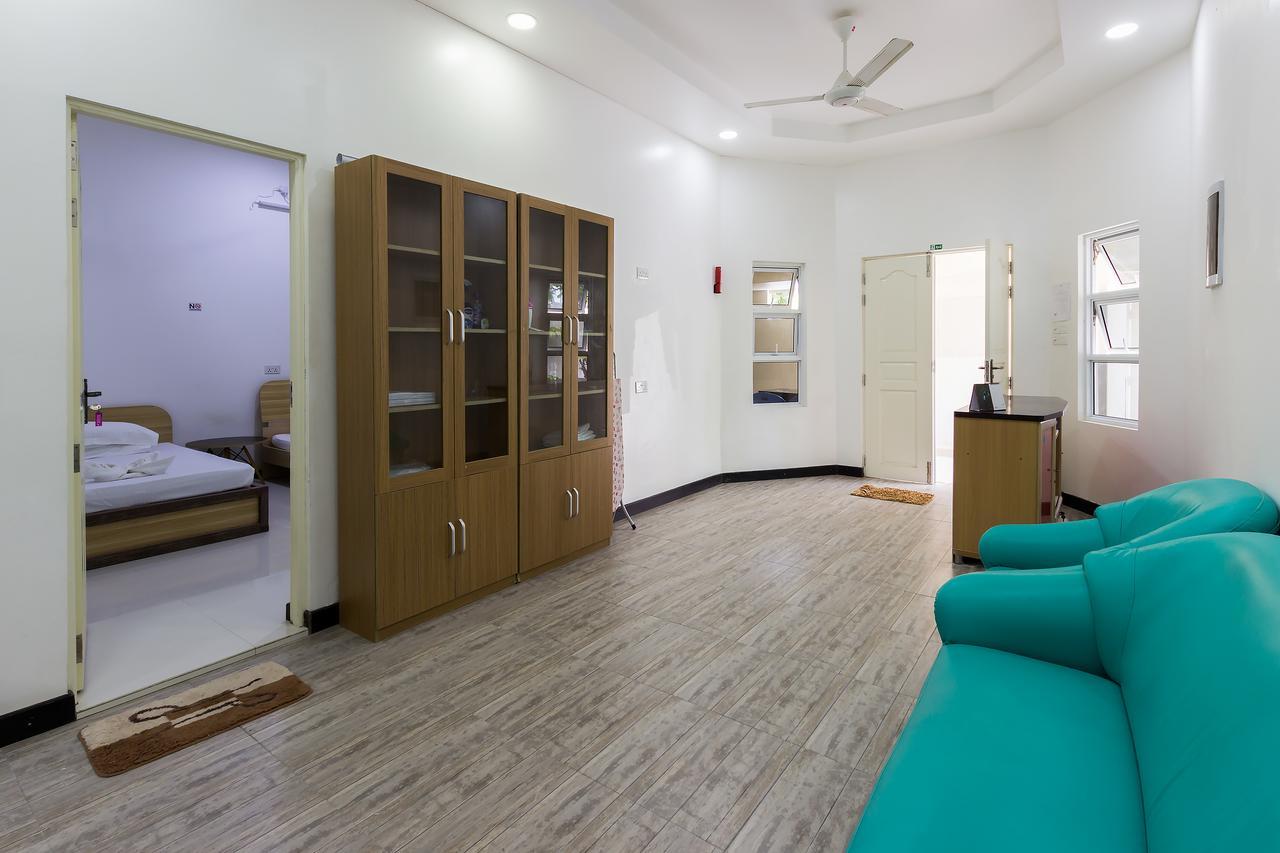 Surf Trip Maldives Hotel Thulusdhoo Exterior photo